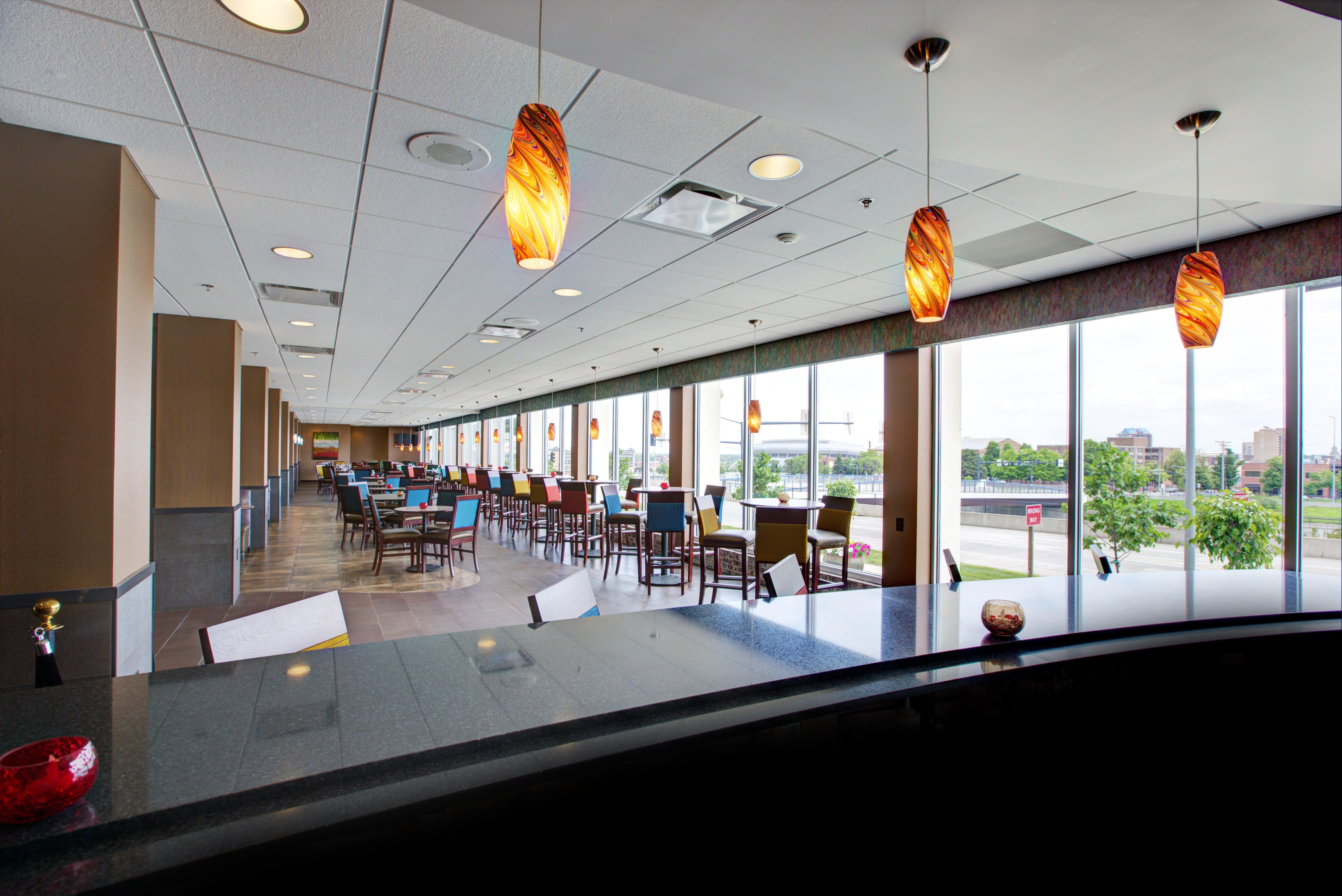 Holiday Inn Des Moines-Downtown-Mercy Campus By Ihg Exterior photo