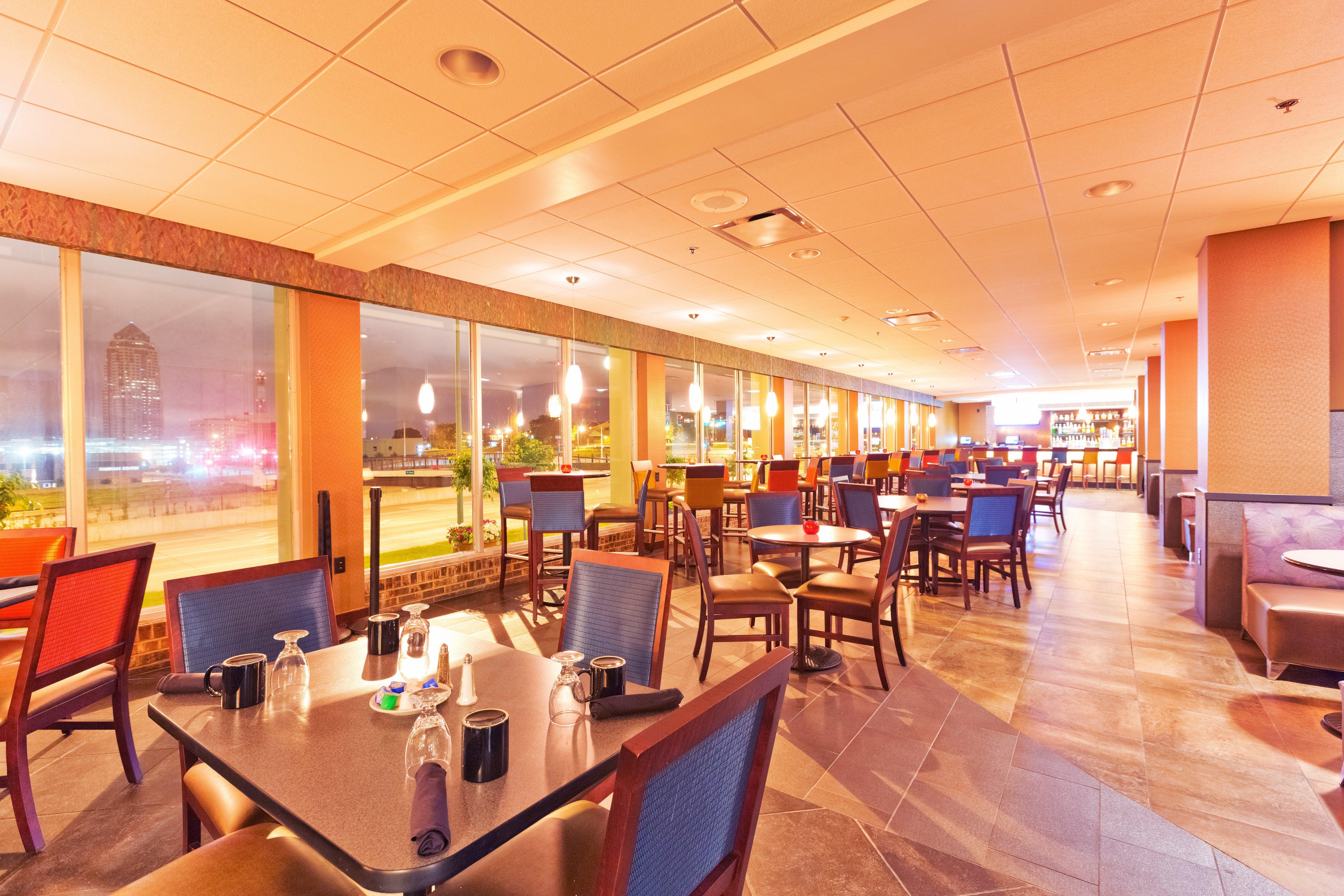 Holiday Inn Des Moines-Downtown-Mercy Campus By Ihg Exterior photo