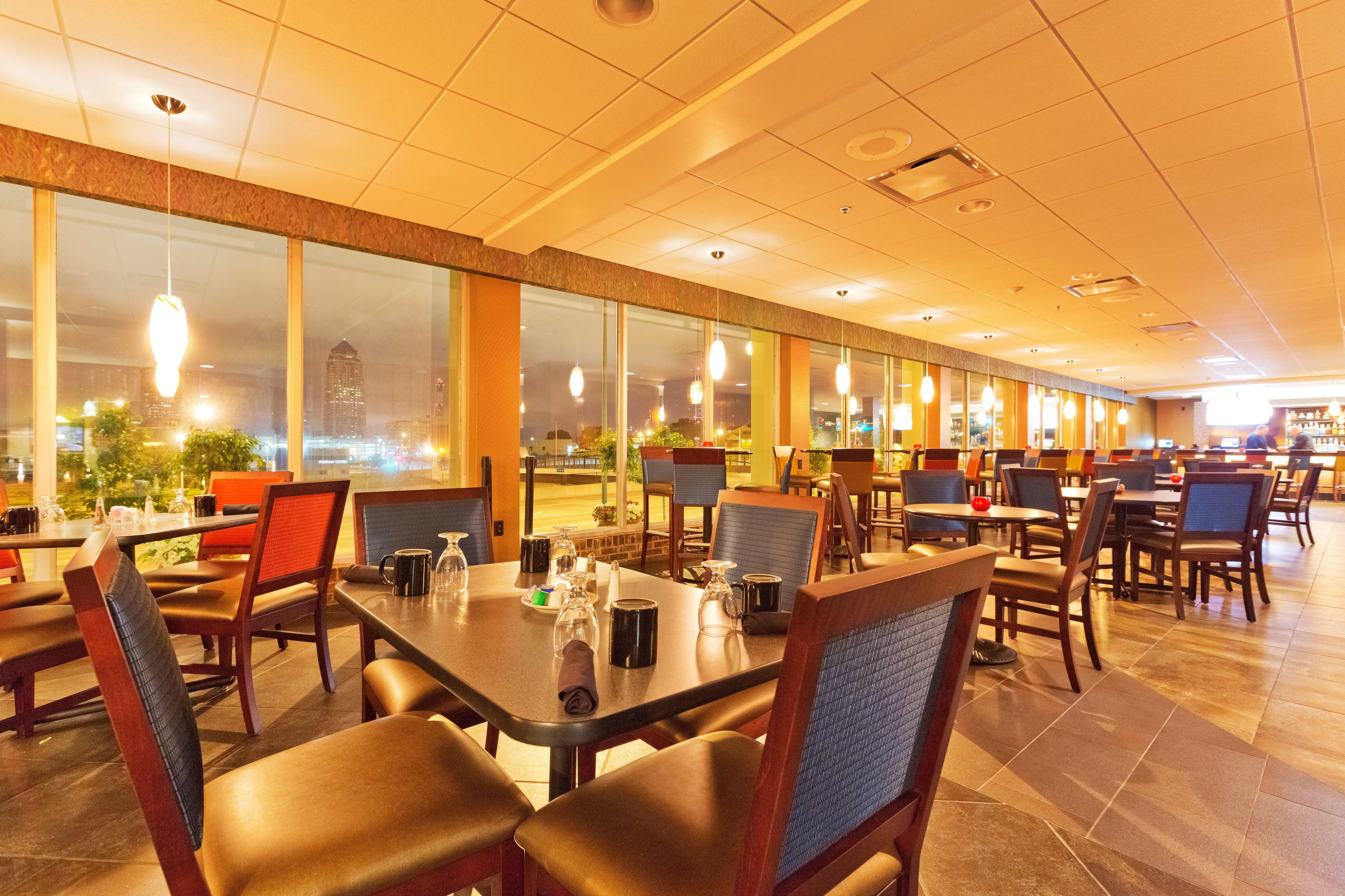 Holiday Inn Des Moines-Downtown-Mercy Campus By Ihg Exterior photo