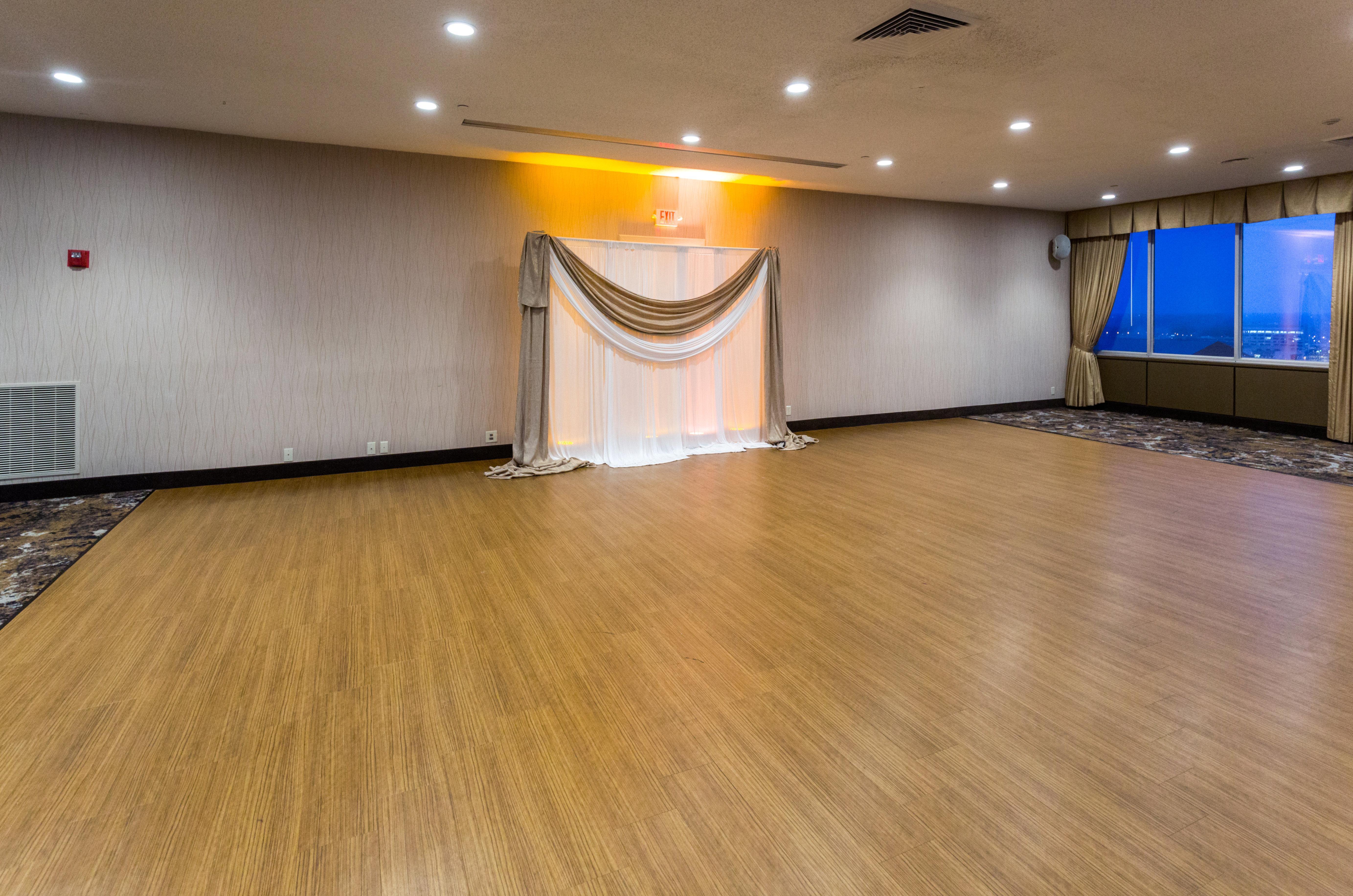 Holiday Inn Des Moines-Downtown-Mercy Campus By Ihg Exterior photo